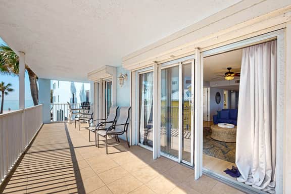 Corner beach condo with Gulf views beachside Pool and Hot tub - Image 2