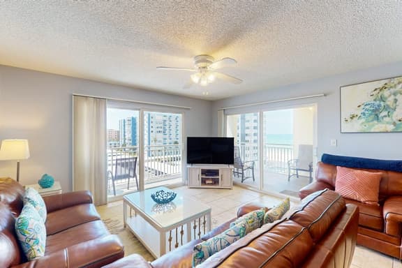 Gulf front with heated pool hot tub and direct beach access with WIFI and AC