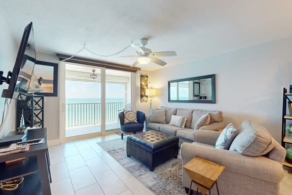 Beachfront condo with amazing Gulf views pool hot tub grills balcony and WiFi
