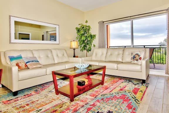 Waterfront condo with marina views walk to John s Pass