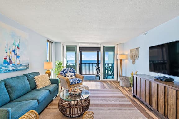 Gorgeous updated and spacious condo with stunning beachfront view pool WD and AC