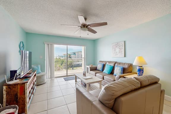 Gulf front getaway with sunset view balcony beachfront pool and easy beach access