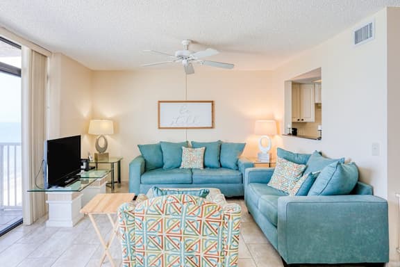 Delightful waterfront condo with sweeping views beach access balcony and pool