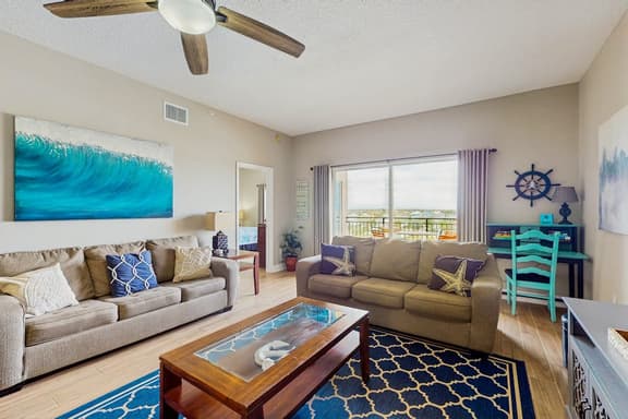 Intracoastal view condo with pool hot tub and marina access walk to beach