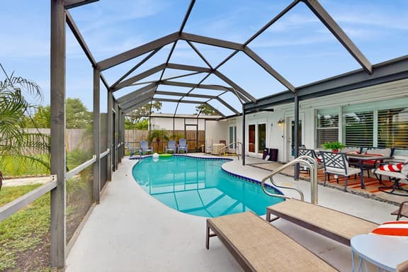 Spacious family friendly pool home with hot tub and game room near Gulf beaches