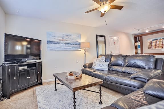 Quiet Waves 20 Condo with Pool Steps to Dining Shopping and St Pete Beach