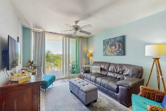 Oceanview condo with pool central AC WiFi washer dryer snowbirds welcome - Image 1