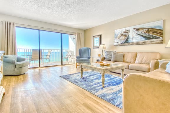 Beachfront coastal condo with private balcony WD on site pool and grills - Image 1